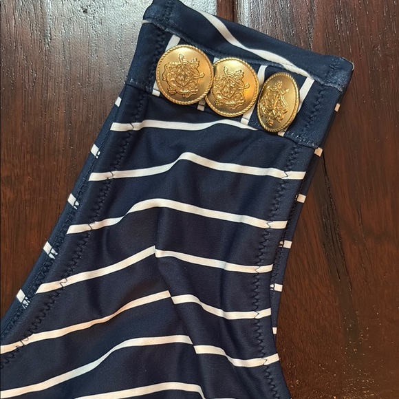 Striped One-Shoulder Swimsuit - Picture 2 of 3